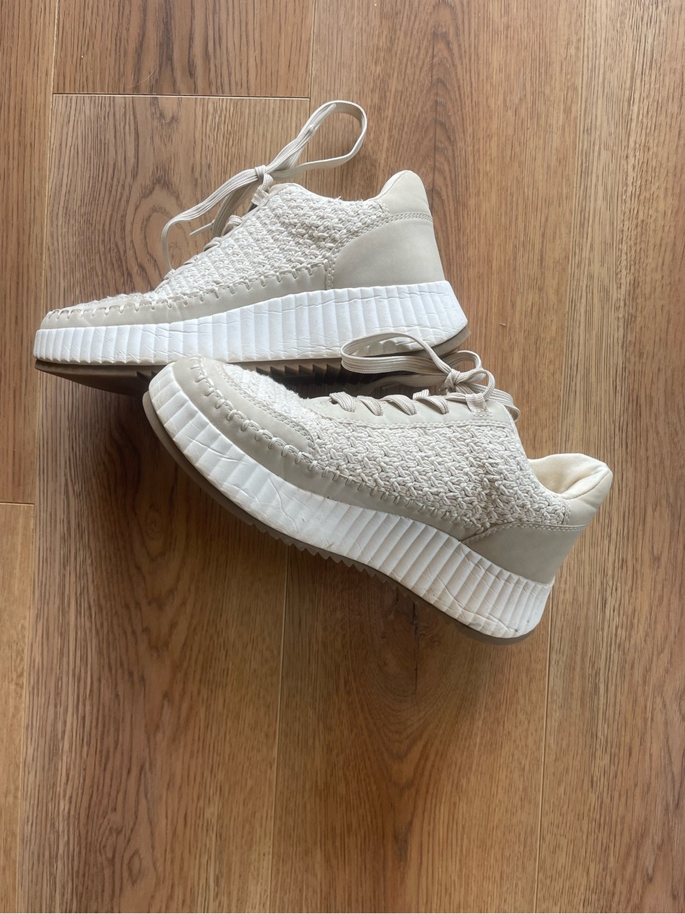 Dolce Vita Women's Cream Knit Platform Sneakers